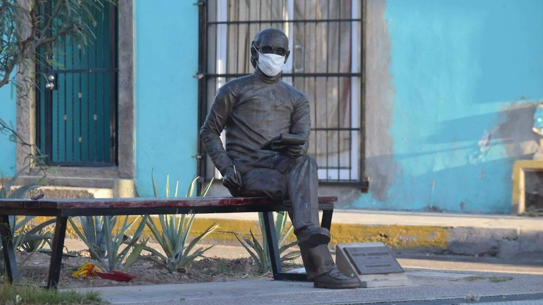 Estatua de Abigael Bohórquez (7)